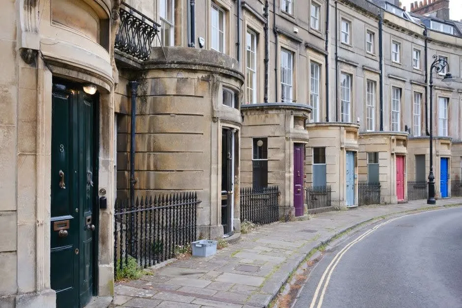 Stone-fronted Victorian terrace in Harrogate with slate roofs and period detailing